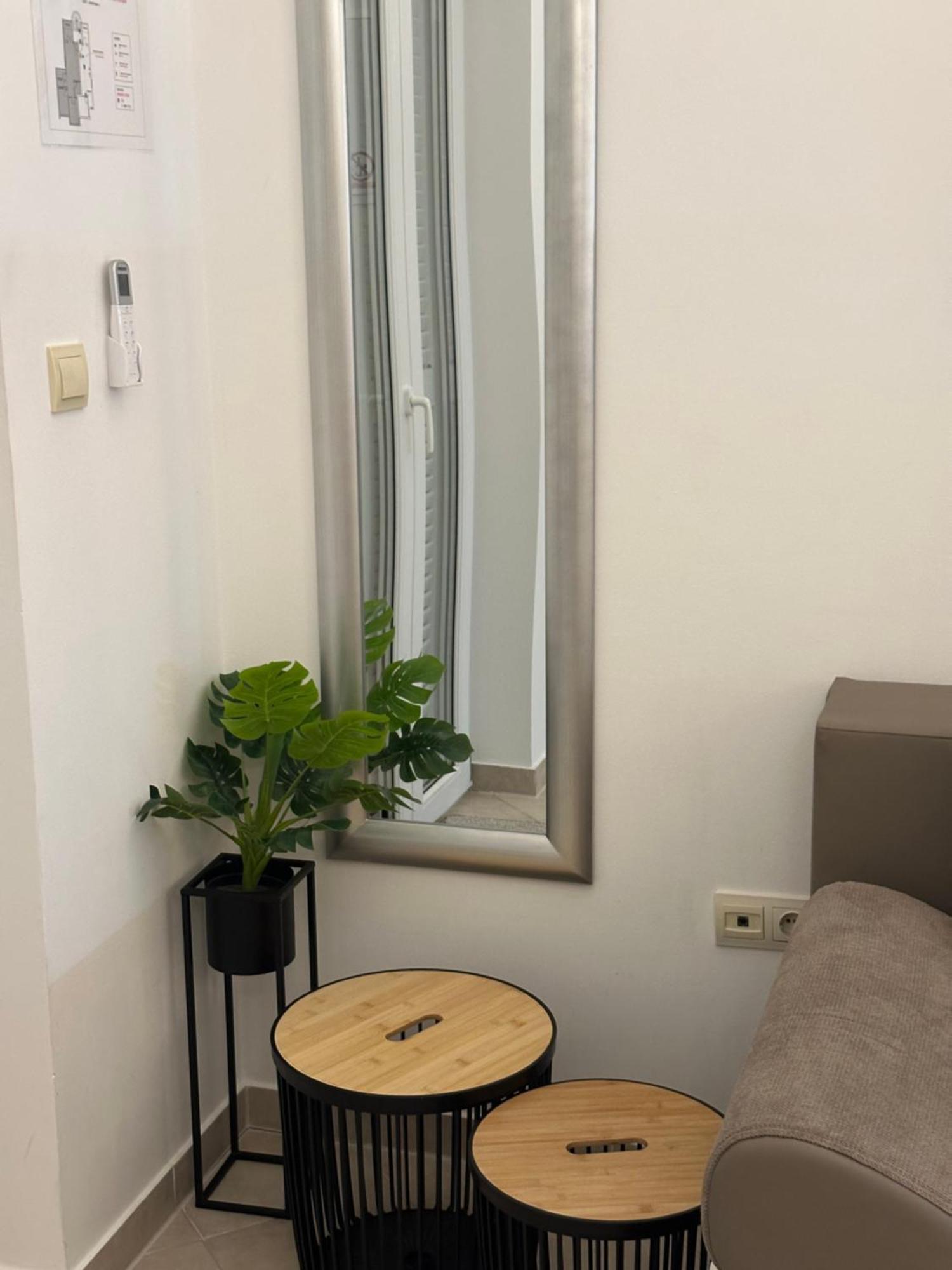 Apartmani Samec Novalja Exterior foto